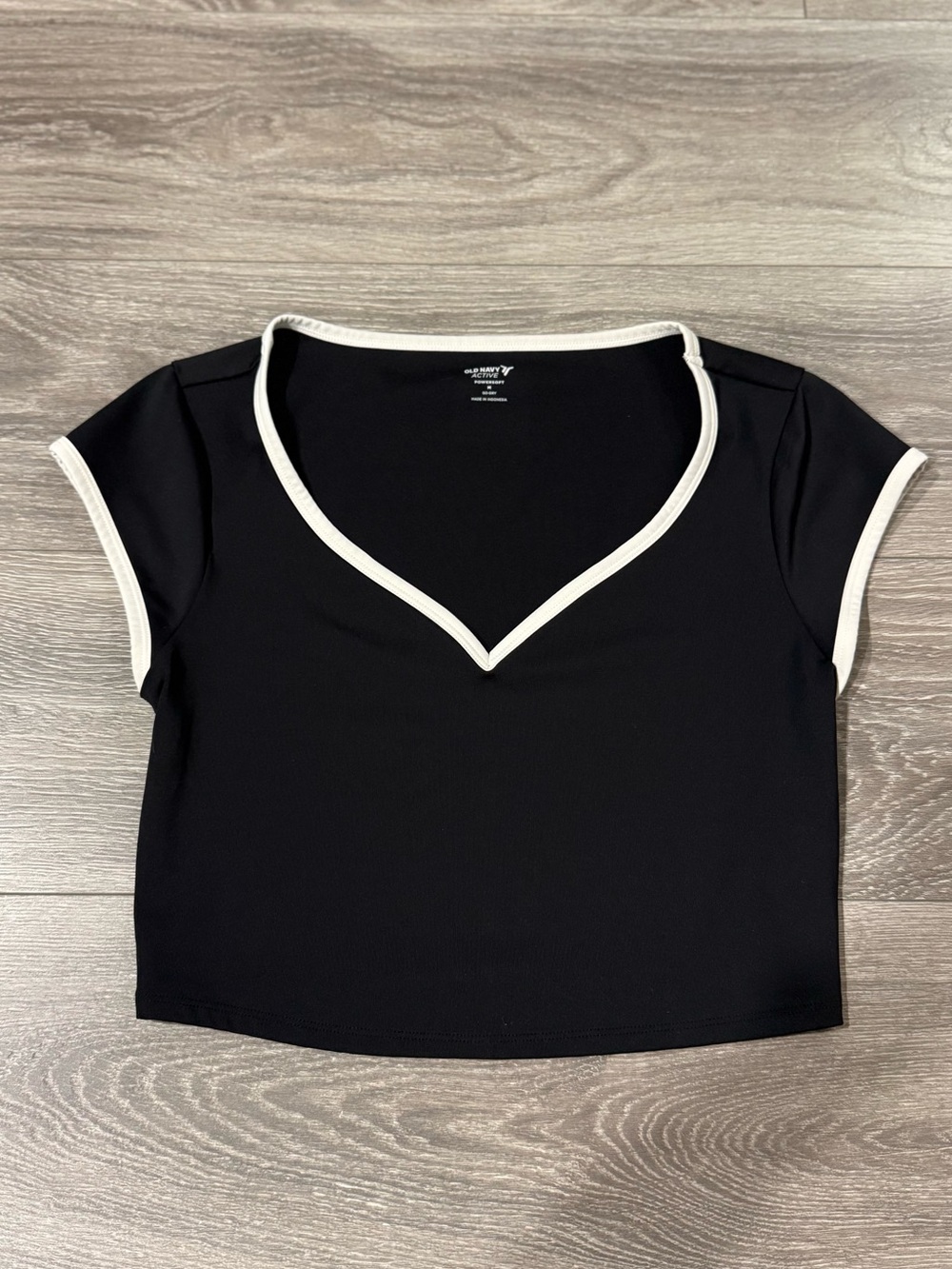 Old Navy Active Black Cropped Workout Top with White Trim